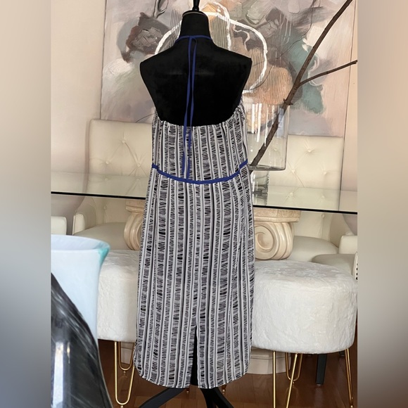 Black, blue and white backless dress … size medium - Picture 2 of 2
